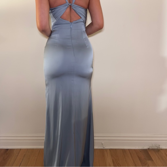 SAlE 💋Beautiful Azazie silly gown ! Blue gray 💧 - Picture 2 of 4